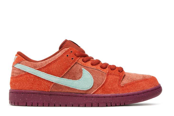 Nike Dunk Low SB 'Mystic Red'